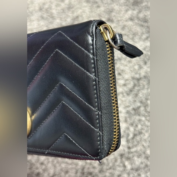 Gucci GG Marmont black zip around wallet - Picture 5 of 16